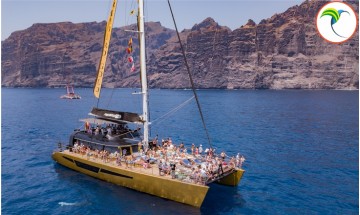 Freebird catamaran Tenerife...