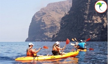 Kayak Tour in Punta de Teno...