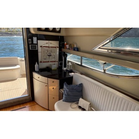 Tenerife yacht cruise Princess 440 – luxury interior